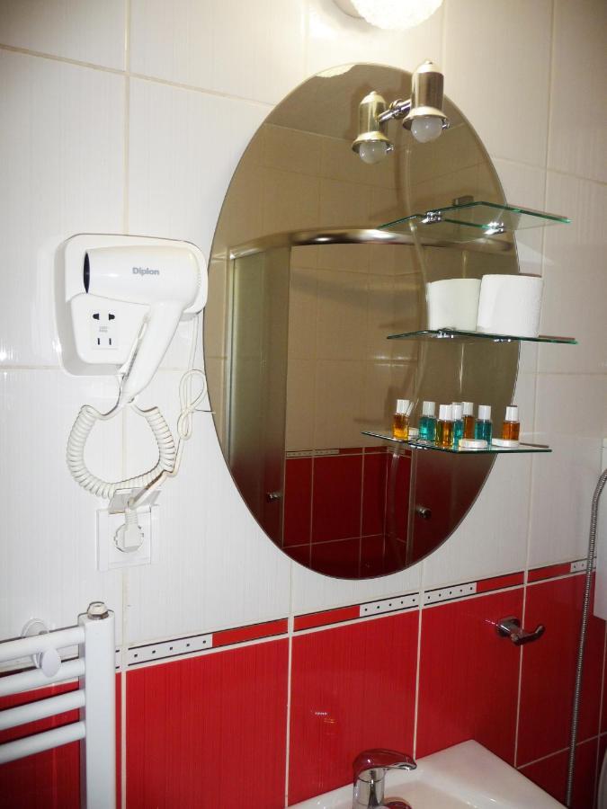 Sobe Rooms Aleksandar นิส ภายนอก รูปภาพ